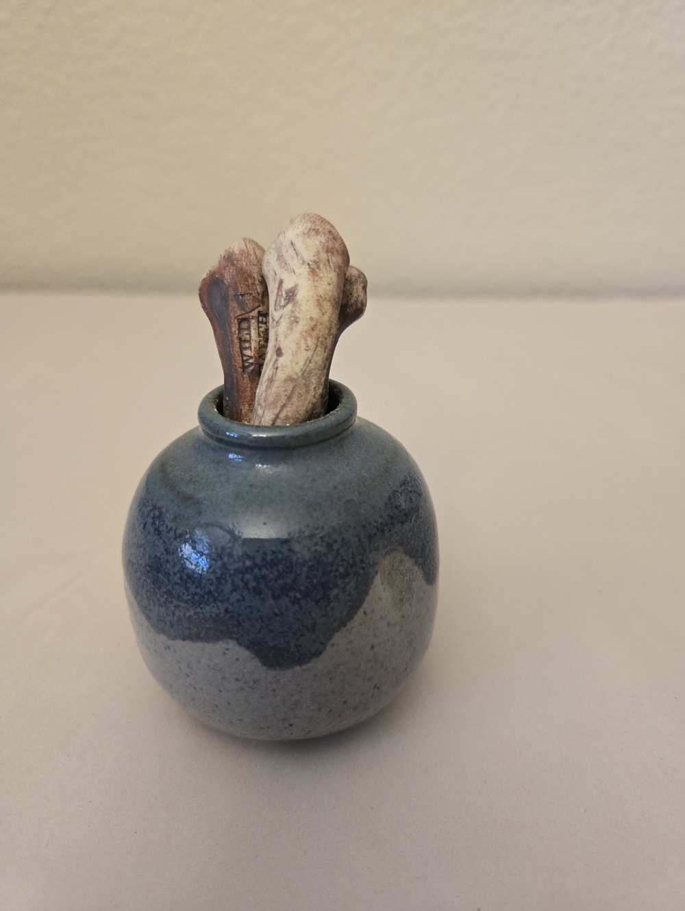 Wild Earth Creep Family Mom, Dad & Kids In Ceramic Vase Novelty Stamped Adorable - Picture 3 of 10